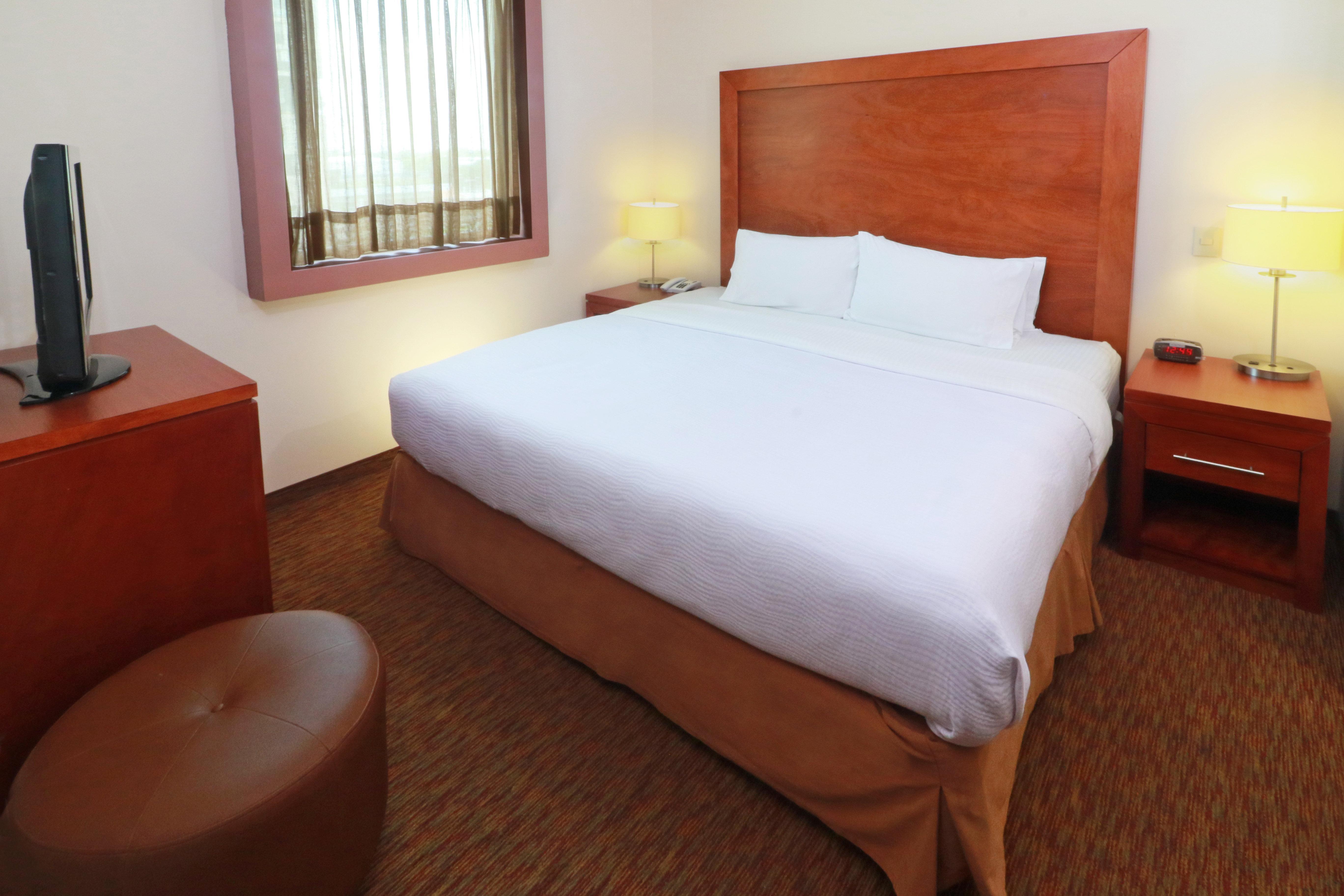 Staybridge Suites Queretaro By Ihg El Salitre Exterior photo