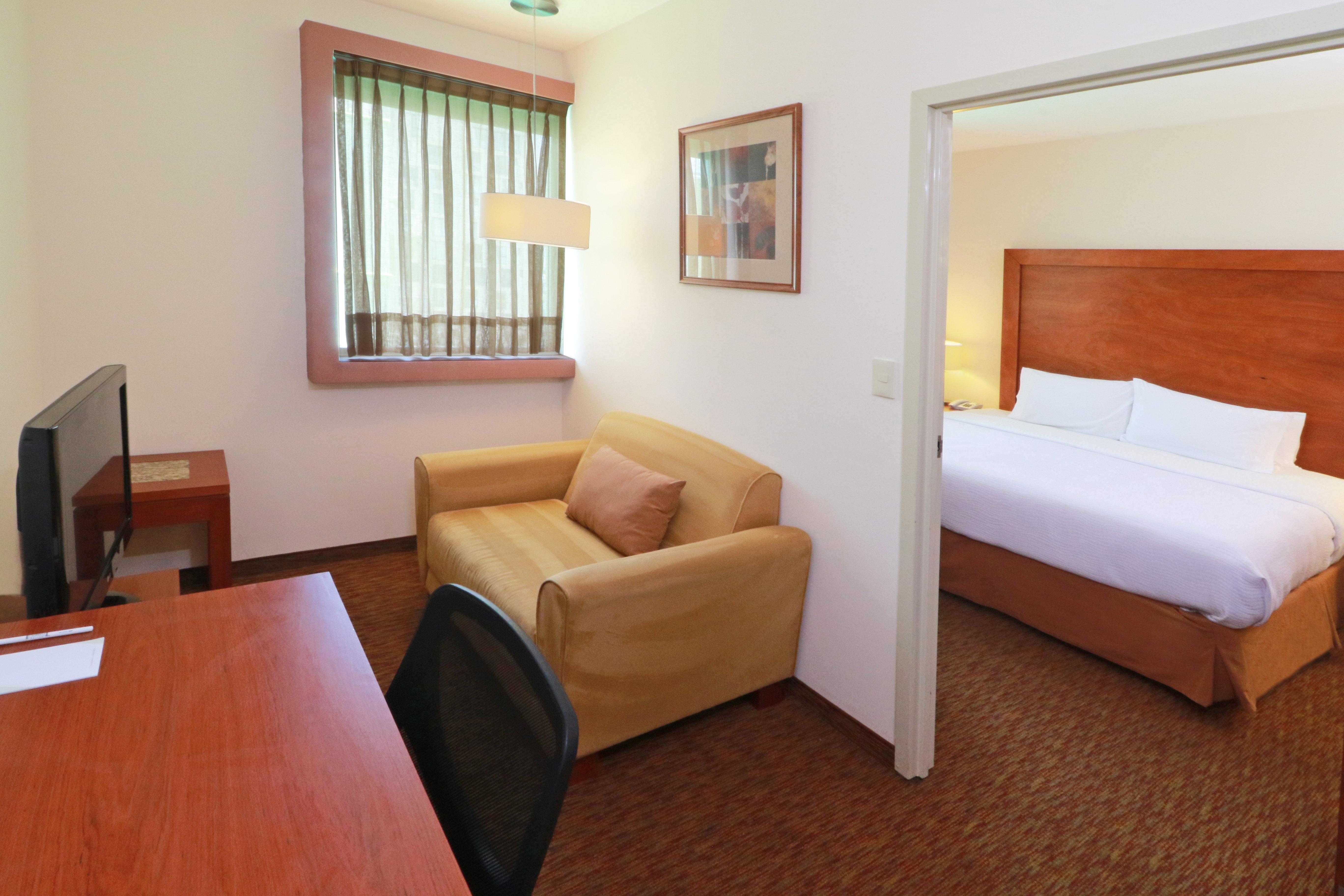Staybridge Suites Queretaro By Ihg El Salitre Exterior photo