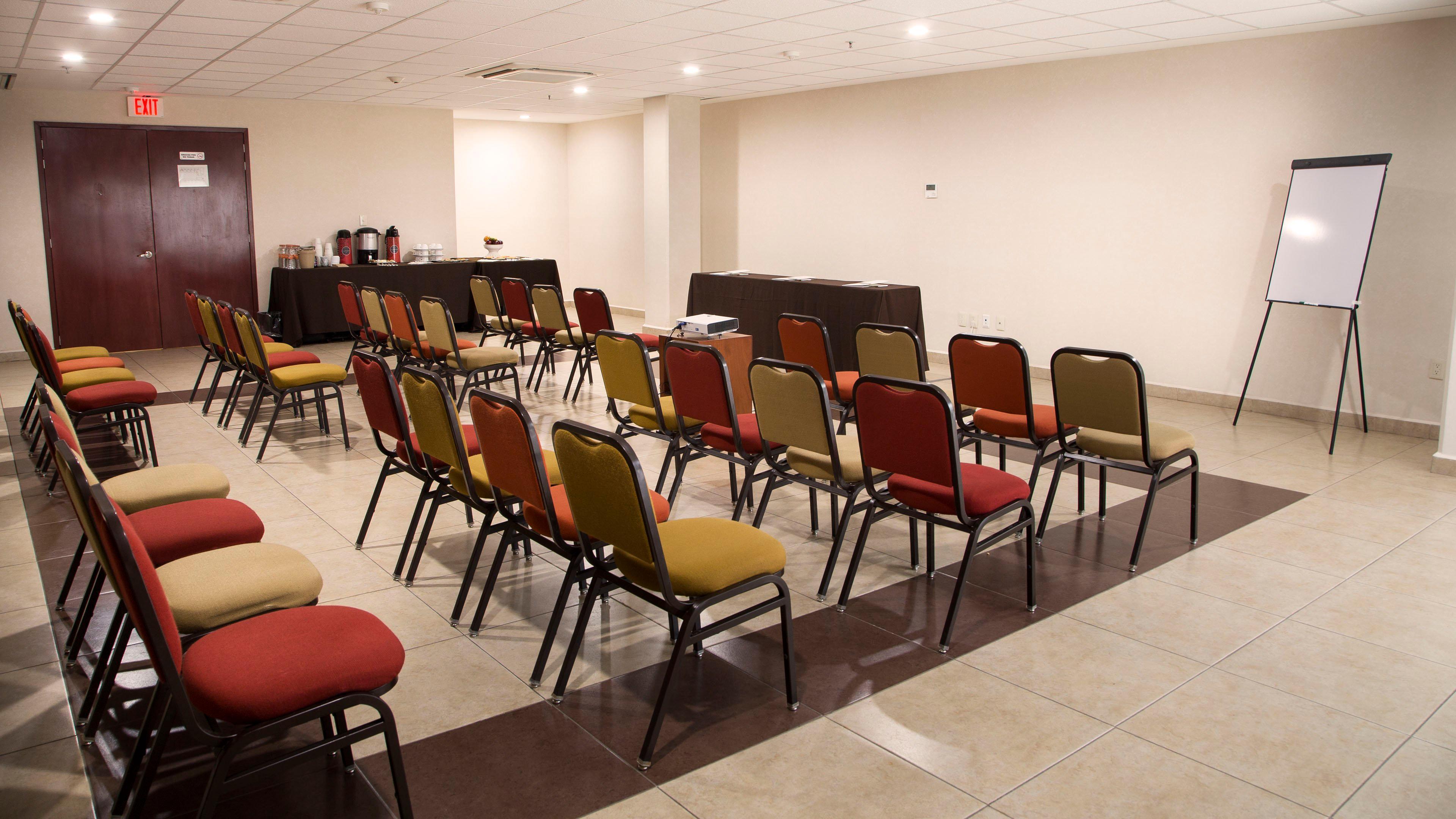 Staybridge Suites Queretaro By Ihg El Salitre Exterior photo