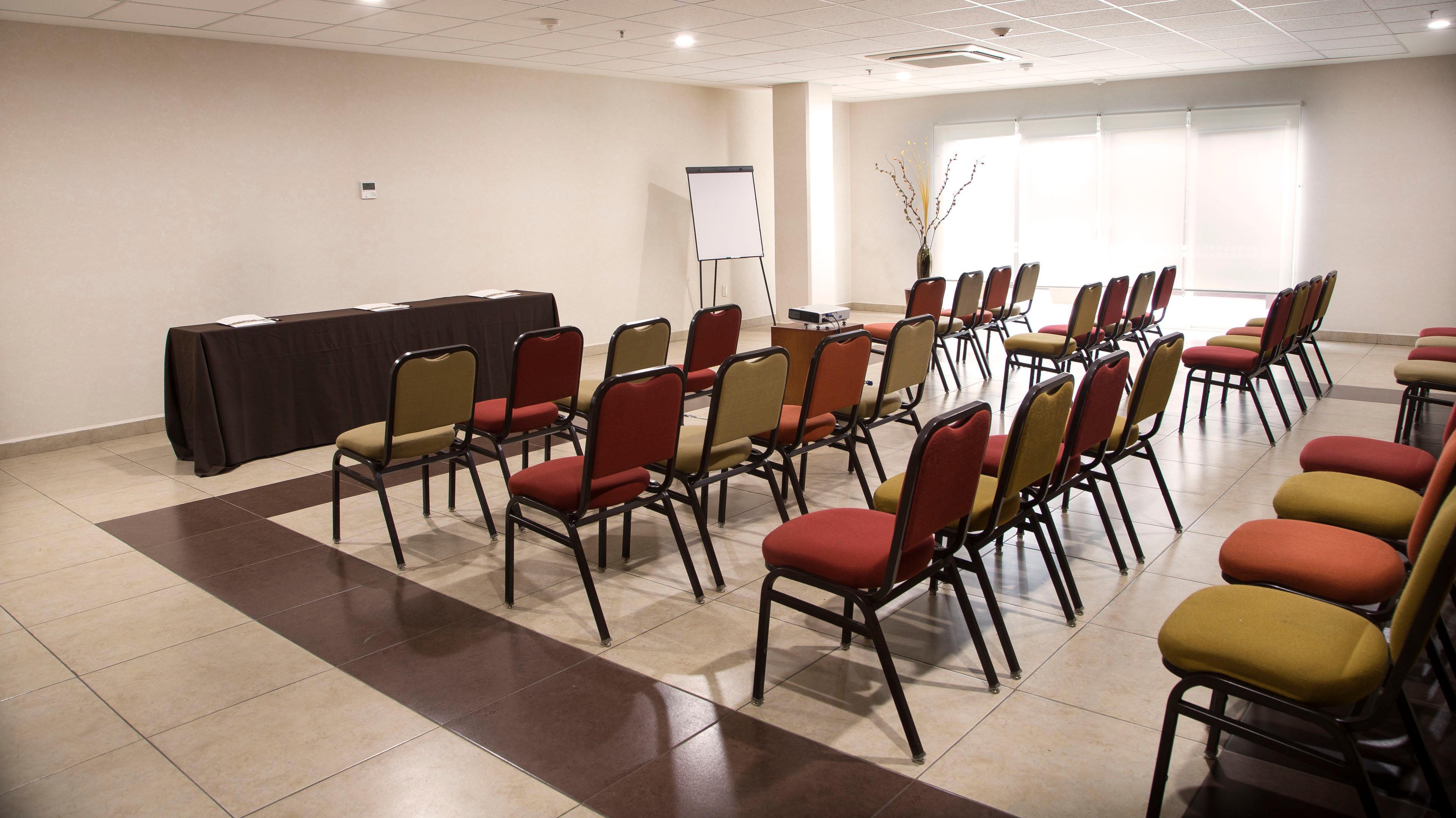 Staybridge Suites Queretaro By Ihg El Salitre Exterior photo