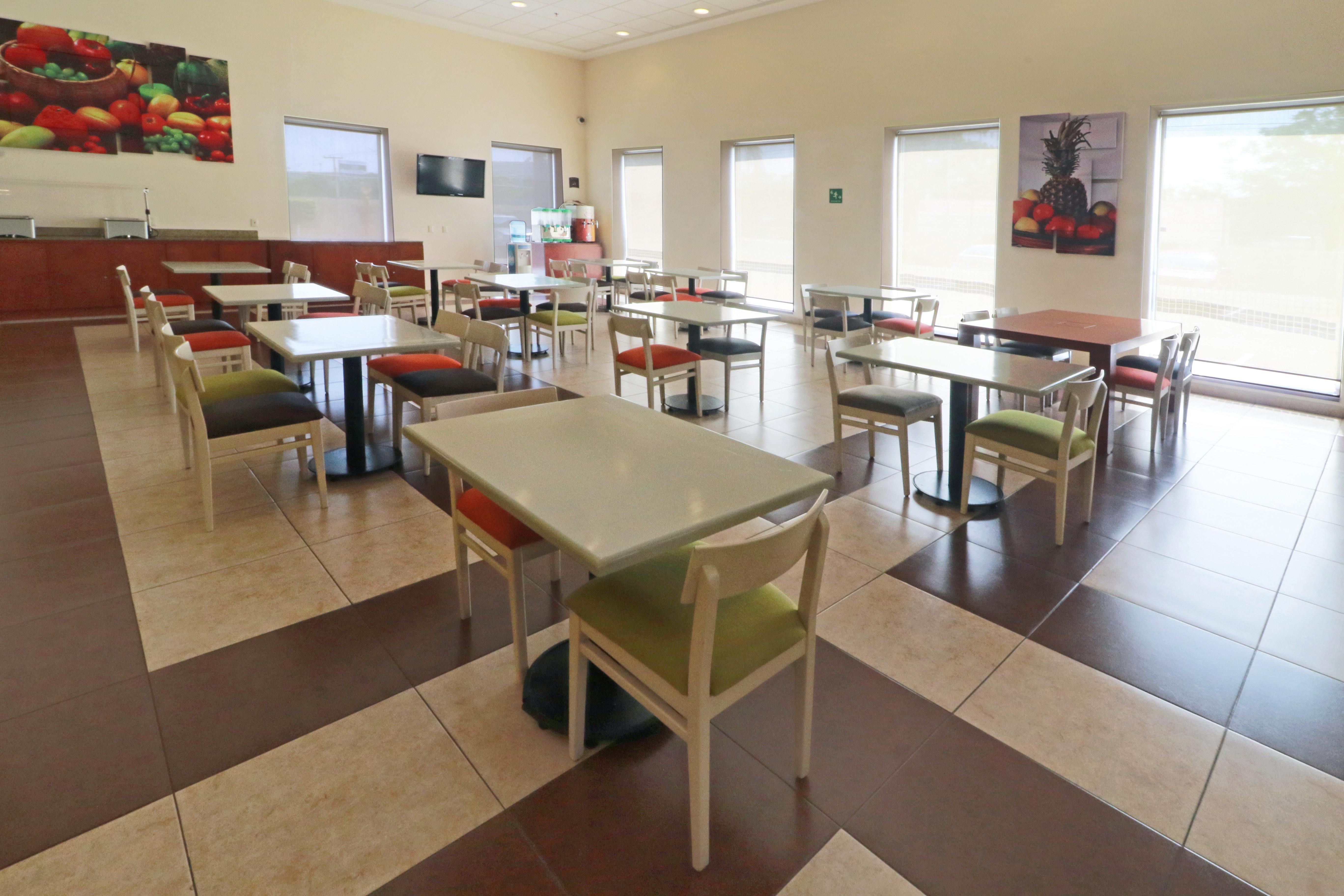 Staybridge Suites Queretaro By Ihg El Salitre Exterior photo