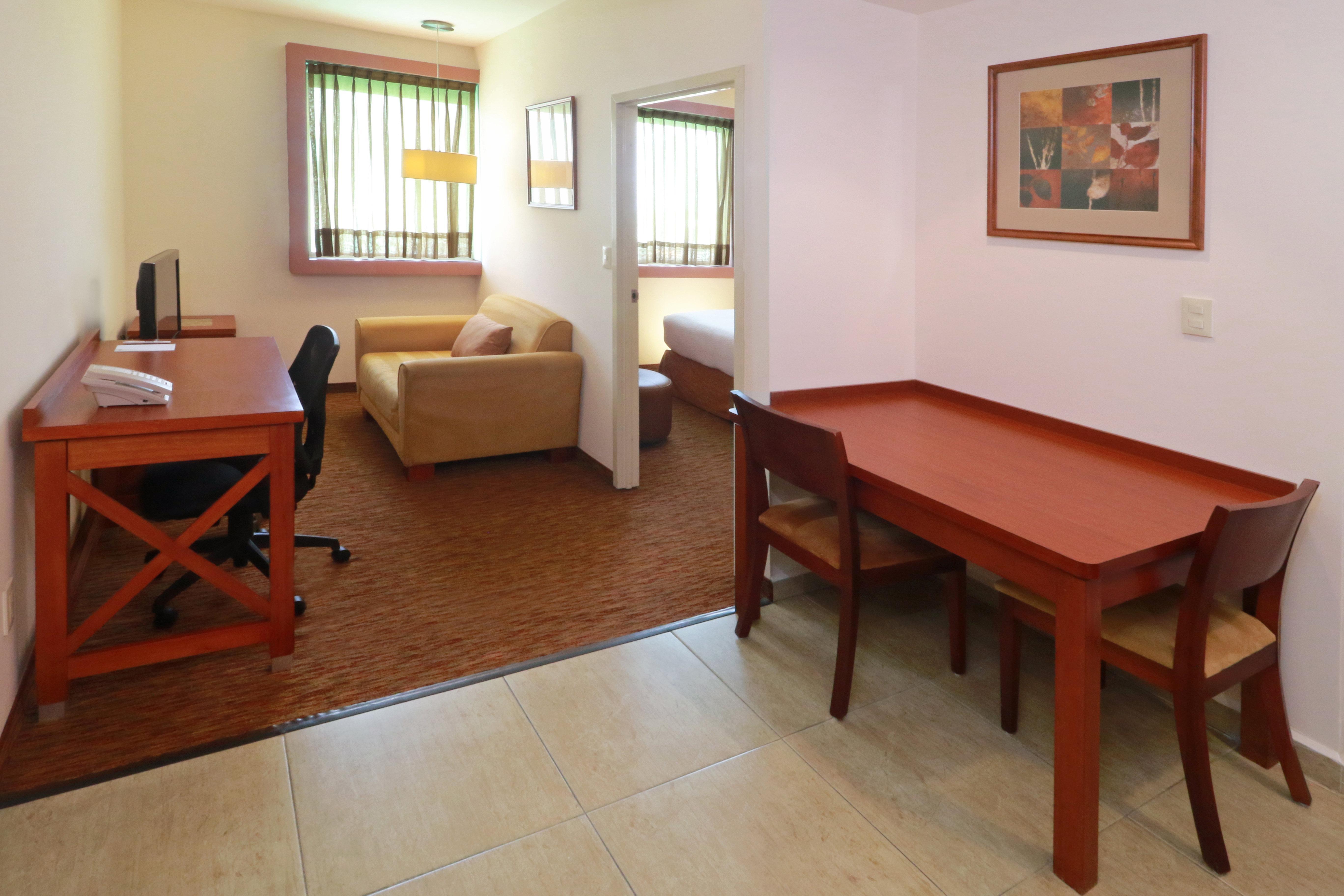 Staybridge Suites Queretaro By Ihg El Salitre Exterior photo